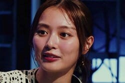 内田理央、ハワイ島で撮影した“謎の物体”の映像を公開！都市伝説YouTuber・Naokiman「これスゴいじゃん！」と興奮