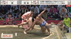 力士が土俵でダイブ＆ターン 大立ち回りに館内ファンも喝采「なにいまの！」「凄い動き」