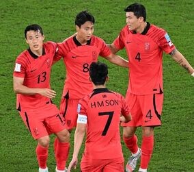 日本を手本にするべき――敗退した韓国代表に母国メディアが提言！「欧州組は２倍以上多い」「世界のサッカーで生き残れない」【W杯】