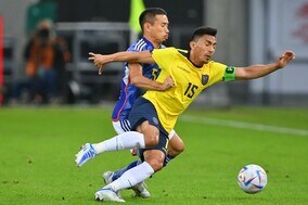 22分の堅守が「長友劇場」の始まり。36歳SBは「強い相手になるほど価値を示せる」と豪語。本番では“エースキラー”の再現を期待