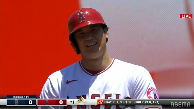 大谷翔平、先発明けも疲れなし！第1打席からレフト前ヒット、走塁も軽やか 1枚目