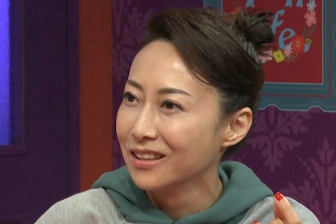 【写真・画像】「ゲームはファミコンから」3児のママ・一青窈、独自の教育方針に藤本美貴が感心「学校より学びが…！」　1枚目