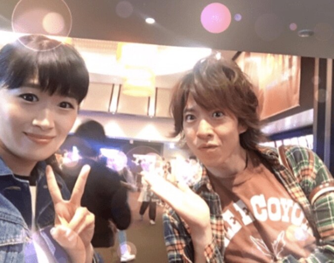 木村拓哉と綾瀬はるかがデート？そっくりさん同士プリクラ公開 1枚目