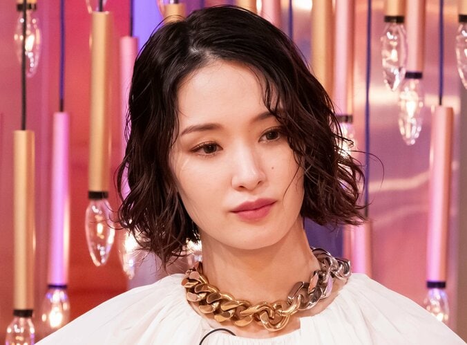 【写真・画像】剛力彩芽、コンプレックスを告白しMEGUMI驚き「締まりちらかしてるじゃん」　1枚目