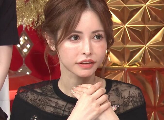 【写真・画像】美貌をキープする38歳“歌舞伎町の女帝”、月の美容費に衝撃！　1枚目