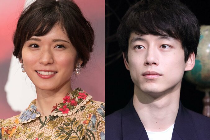 松岡茉優&坂口健太郎、“つくり笑顔”で熱い握手『コウノドリ』同期ショットにファン歓喜 1枚目