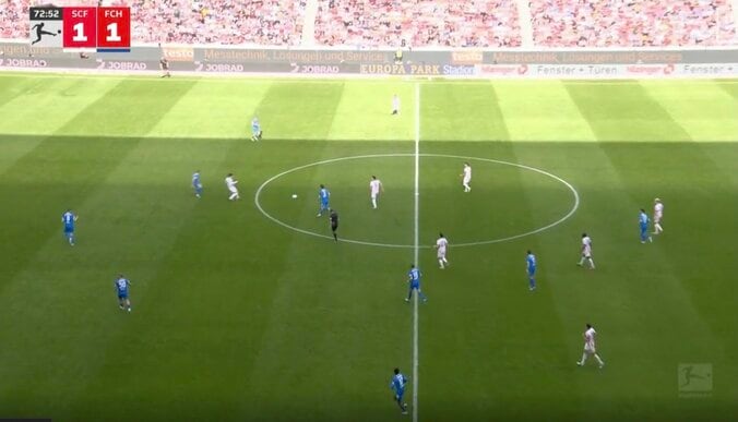 なんだ、その動き…！？ 鈴木唯人、反時計回り“神ターン”炸裂「これは上手い」「キレキレやん」一瞬でプレス回避→約10mドリブル突破 2枚目