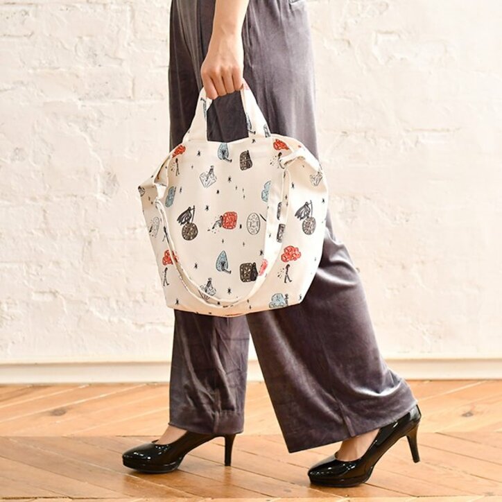 TVアニメ『宝石の国』イラストレーター鬼頭祈とのコラボグッズを発売 日本画の技法を活かした柄ワンピほか全5アイテムが登場