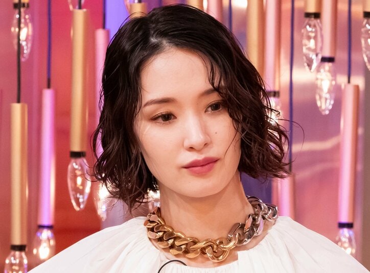 【写真・画像】剛力彩芽、コンプレックスを告白しMEGUMI驚き「締まりちらかしてるじゃん」　1枚目