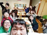 ニッチェ・江上敬子 安藤なつらと自宅で女芸人会、大量の芋煮に「給食かっ」