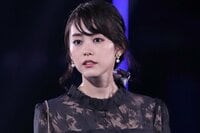 桐谷美玲、インスタで着用しているシャツが「ブルゾンちえみ柄！？」と話題に