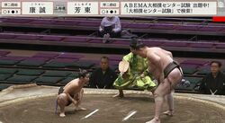 16歳“天才”力士、47歳“超大柄”力士を一瞬の閃きで撃破「なんだいまの」「やるじゃん」驚きの声