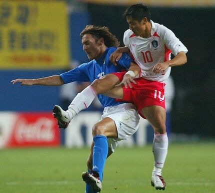 イタリアやスペインは20年経っても憤慨」英紙が2002年W杯の韓国躍進を