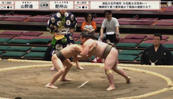 ファンが驚いた“天才”16歳力士の取組