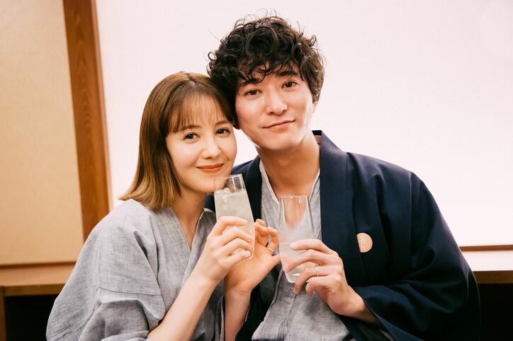 浅香航大&トリンドル玲奈「ほろ酔いキス」「ほほプニ」急接近する2人の胸キュンシーンに視聴者悶絶「このままトリちゃんを幸せにして!」『私たち結婚しました2』最終回へ