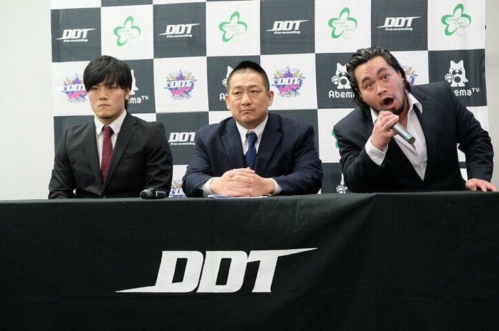 遺恨勃発!伊藤麻希がケンカを売りまくり大暴れ DDT「マジ卍」トーナメント記者会見