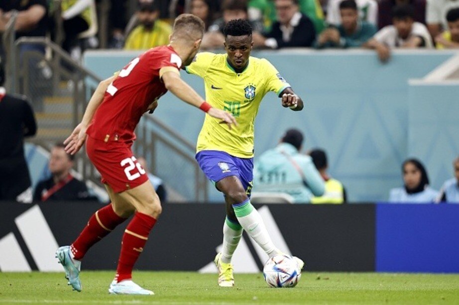 ［W杯マッチ16］リシャルリソンのバイシクルから大会No.1級のスーパーゴールが炸裂！　優勝候補ブラジルがセルビアを圧倒