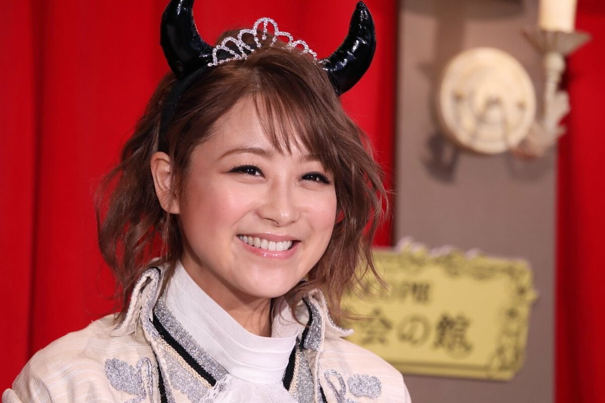 鈴木奈々 輪ゴムを使った衝撃の変顔を披露 ファンから悲鳴 可愛い顔が台無し 話題 Abema Times 鈴木奈々 輪ゴムを使った衝撃の変顔を披露 ファンから悲鳴 可愛い顔が台無し 話題 Abema Times
