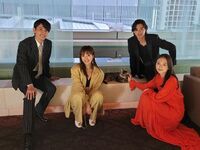 夏菜、映画『夏への扉』の共演者との集合ショットを公開 ファンから「満面の笑顔美人」「可愛い」と反響