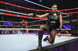 “最狂”女子レスラー、リア・リプリーの「大胆すぎる」すっぴんショットが大反響…レッスルマニアへ“準備万端”