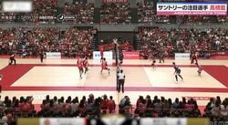 上手すぎる… バレー日本代表・髙橋藍、衝撃の“技ありスパイク”炸裂！ 相手3枚ブロックを打ち抜く→止められない“テクニカルな一撃”