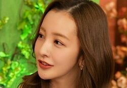 板野友美らの”ママ友用の自己紹介”に『「育ちがいい人」だけが知っていること』作者がダメ出し