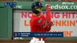 監督は名物の“巨大フェンス使い”も評価！ 吉田正尚“ルーキーで49回マルチ安打“は2007年ベドロイヤ以来の球団記録