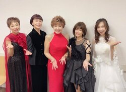 森口博子、“大先輩”らとの集合ショットを披露「終始なごやかで、楽しかったです」