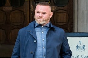 元英代表ルーニーが２人の英雄を比較！「メッシは全てを兼ね備えているが、ロナウドは…」