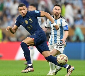 メッシ＆ディ・マリア弾でアルゼンチンが２点先行も…エムバペが終盤に衝撃２発！フランスが土壇場で追いつき延長戦へ【W杯決勝】