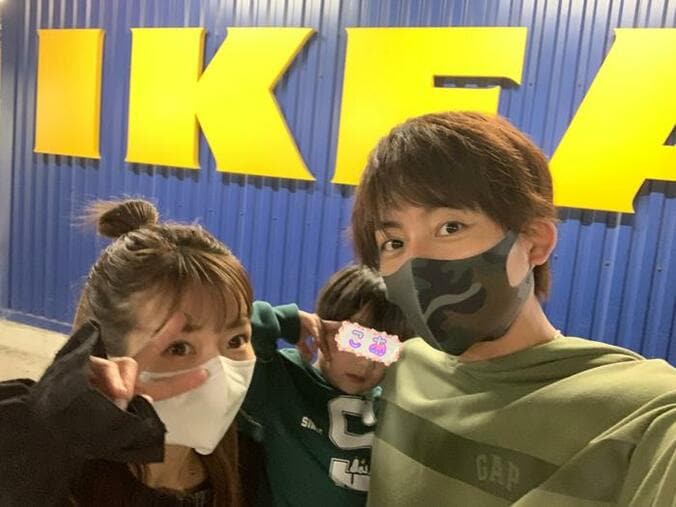  杉浦太陽、妻・辻希美らと『IKEA』で買い物「テンション上がります」  1枚目