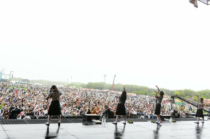 【写真・画像】新しい学校のリーダーズ、メトロック出演後の最速インタビュー「いまは新しい学校のリーダーズが趣味」4人が“尊いグループ時間”を語る　3枚目