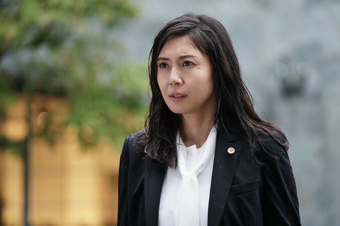 迫りくる炎と水、繰り返し激走…松嶋菜々子、壮絶シーンに体当たり演技 1枚目