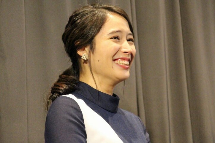 広瀬アリス、舞台挨拶でウトウト？「椅子がすごくフワフワしていて…」