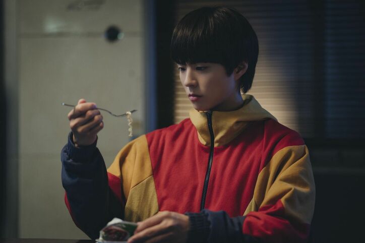 コン・ユ&パク・ボゴム出演、永遠の命を巡る壮絶な戦いを描く『SEOBOK/ソボク』場面写真一挙解禁