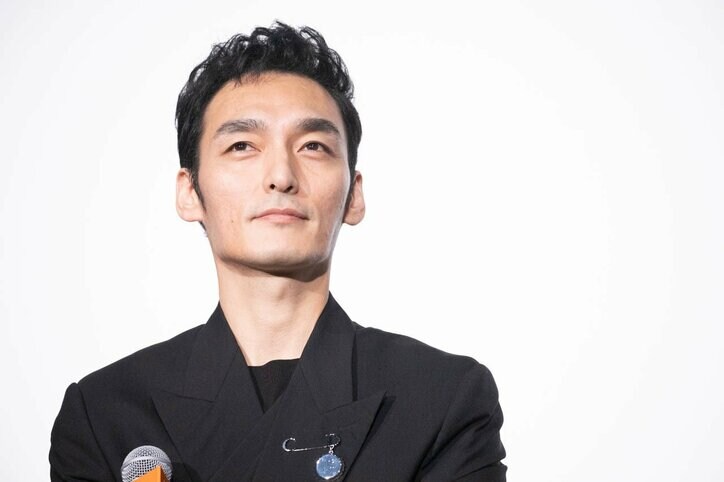 中村倫也、舞台挨拶を仕切る草なぎ剛にツッコミ「今日進行してくださる方？」