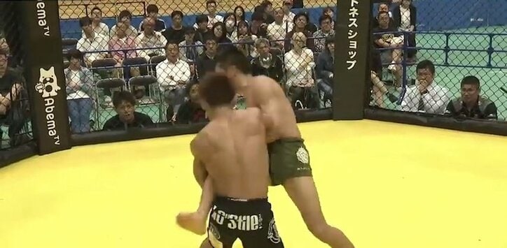 「修斗にも凄いチャンピオンがいます！」苦労人・猿田洋祐、KO防衛に成功　修斗2階級制覇へ！