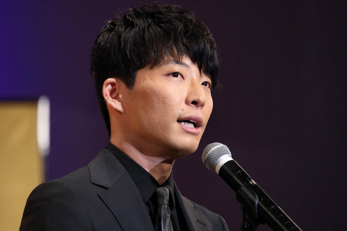 星野源&バナナマン、まるで親子のような3ショットに反響「源くんの子供感」 話題 ABEMA TIMES 星野源&バナナマン、まるで親子のような3ショットに反響「源くんの子供感」 話題 ABEMA TIMES