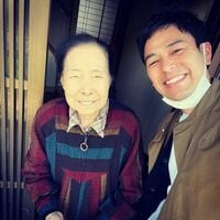 妻夫木聡の祖母との微笑ましい2ショットに「めっちゃいい笑顔」「こっちまで幸せになります」の声