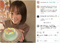 桐谷美玲の誕生日ケーキを持ったキュートな上目づかいに「可愛すぎます」「この笑顔が1番のクリスマスプレゼント」と絶賛