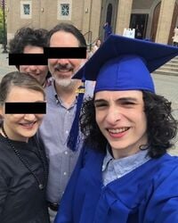 『ストレンジャー・シングス』マイク役のフィン・ヴォルフハルト、高校卒業で皆に感謝