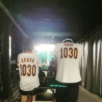 竹達彩奈＆松岡禎丞＆安元洋貴、「SAO」キャストの野球ユニフォーム写真が「青春ドラマ感すごい」と評判