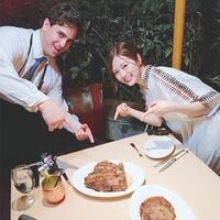 松村沙友理、巨大ステーキを指差す白石麻衣に「これがさゆりんだよーって言ってるように見えてきた」