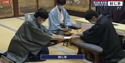 広瀬章人八段が56手目を封じる 藤井聡太竜王、挑戦者の作戦に持ち時間大量消費／将棋・竜王戦七番勝負第2局