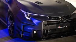 衝撃の5本出し！トヨタ“爆速”ホットハッチにチョコプラ長田「凄いですよねアレ」ド迫力フォルムに熱視線