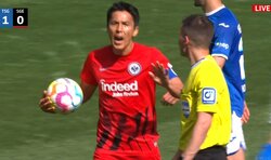 “皇帝” 長谷部誠、ブチギレ！ 主審の判定に怒りの猛抗議　フランクフルト陣営に不利な判定が続く 「1ミリ残ってた？」「ライン割ったでしょ」