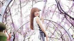 LinQ・高木悠未、美麗ランジェリーで大胆肌見せも 1st写真集『タカラモノ』が7月4日発売