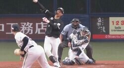 ボールが消える？「バッターにはかなり厄介な球」 オリックス山脈の新怪物・山下舜平大の“超一級品”の3球種がエグすぎる　昨季戦った西武・辻前監督が大絶賛