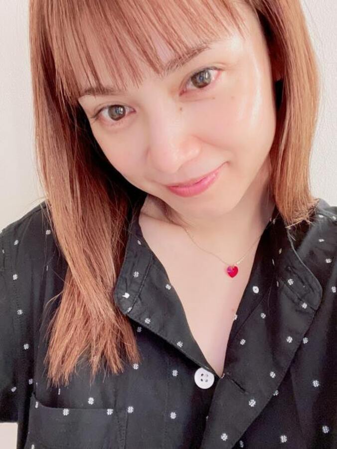  平愛梨、風呂上がりの自撮りショットを公開「奇跡の30代」「肌が綺麗」の声  1枚目