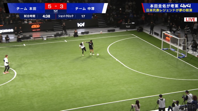 強すぎる！ 家長昭博、ボンバー中澤佑二を“片手ブロック”で圧倒「ガチでやった」「イラッとしちゃった（笑）」レジェンドの迫力対決 3枚目